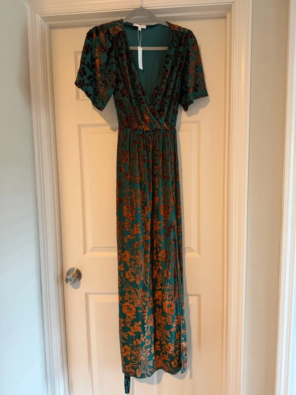 Elegant Green Floral Wrap Maxi Dress - Picture 3 of 3